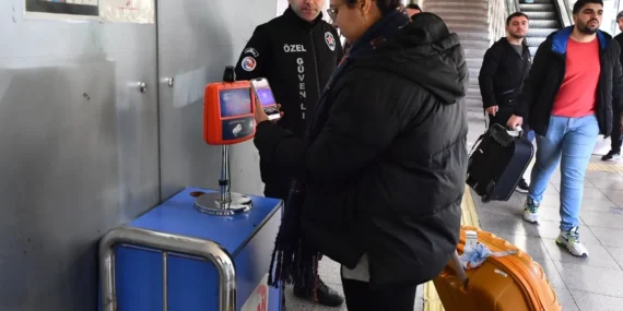 Toplu ulaşımda 'Dijital İzmirim Kart' rahatlığı