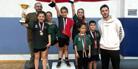 Konya Karatay Masa Tenisi takımından büyük başarı