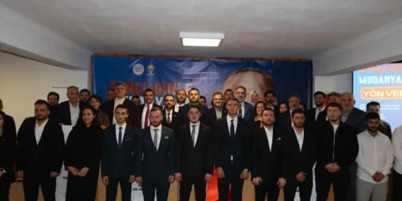 AK Parti Mudanya’da Gençlik Kaan Gürbüz’e emanet