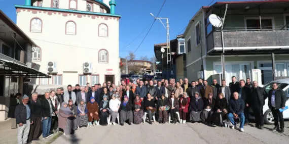 Yassıbağlılar Başkan Hürriyet’i bağrına bastı