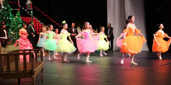 Muğla'da yeni yıla özel sanat rüzgarı esti