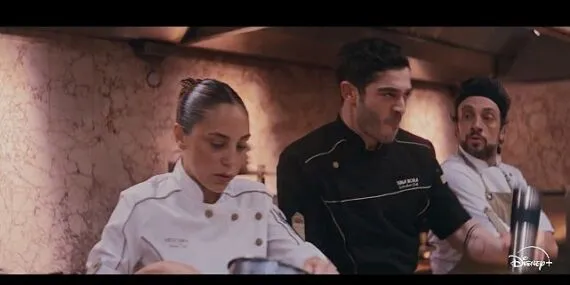 12 şubat’ta disney+’ta yayına girecek, burak deniz ve öykü karayel’i başrollerinde buluşturan ‘umami’ filminden yeni tanıtım yayınlandı! haberi