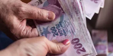 5,6 milyar TL'lik yaşlı ve engelli aylıkları hesaplarda haberi