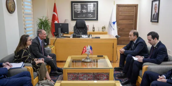 ABD ile İzmir arasında diplomatik yakınlaşma haberi