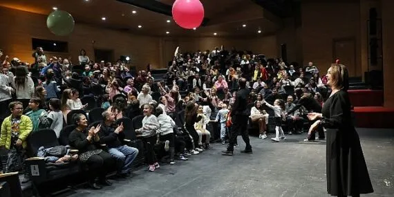 AŞT'den çocuklara tiyatro dolu tatil haberi