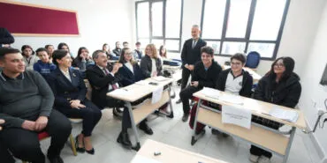Adıyaman'da son teknoloji laboratuvara sahip Anadolu Lisesi açıldı haberi
