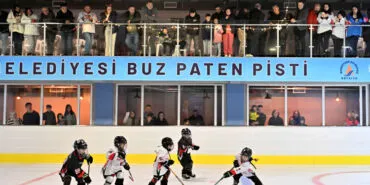 Akdeniz’in ilk ve tek doğal buz pisti yeniden açıldı haberi