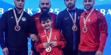 Ankara’dan Sakarya'ya gümüş madalyayla döndü haberi