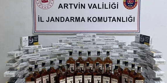 Artvin'de gümrük kaçağı sigara ve içki ele geçirildi haberi