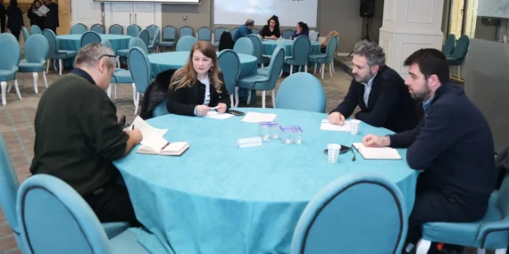 BTÜ ve Tekstil Firmaları 'Sorun Çözüm Pazarı'nda buluştu haberi