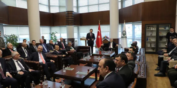 Bakan Işıkhan Konya'da ziyaretlerde bulundu haberi