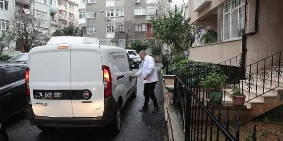 Bakırköy Belediyesi Sıcak Yemek Hizmeti ile Vatandaşların Yanında haberi