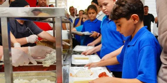 Balıkesir'de Ayvalıklı öğrencilere ikinci lokanta geliyor haberi