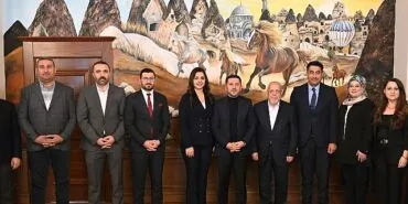 Başkan Arı, Hak-İş Genel Başkanı Mahmut Arslan’ı Ağırladı haberi