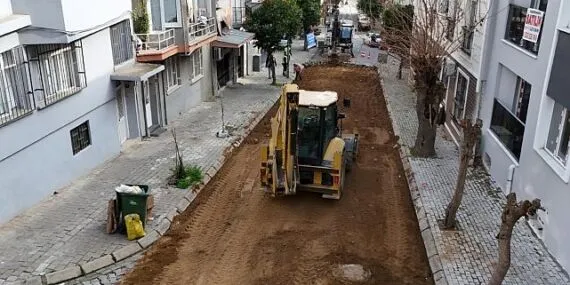 Başkan Çerçioğlu Efeler’in Yollarını Yeniliyor haberi