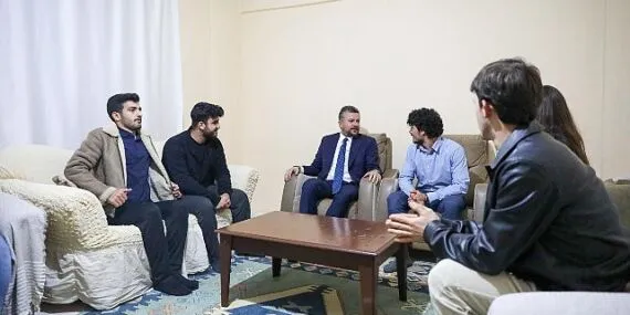 Başkan Görkem Duman’dan öğrenci evine ziyaret haberi