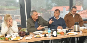 Başkan Günay, Güzelbahçe’de Muhtarlarla Buluştu haberi
