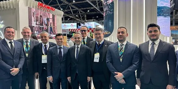 Başkan Topaloğlu Vakantiebeurs Seyahat Fuarı’nda haberi