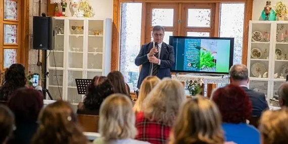 Başkan Tugay’dan “şeker” gibi destek haberi