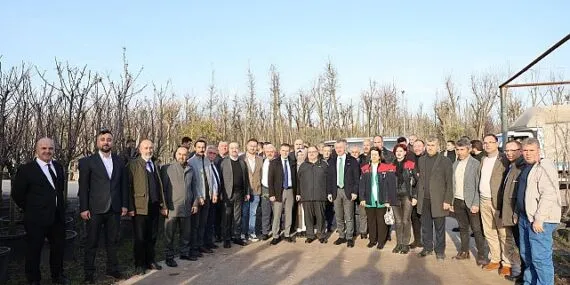 Belediye Başkanı Tahir Büyükakın’dan çağrı var:  “Topraktan kopmayın” haberi