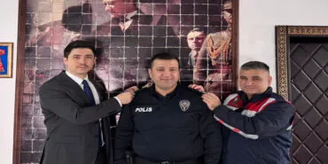 Bilecik Pazaryeri'nde başarılı Emniyet Amirine apoletleri eşi taktı haberi