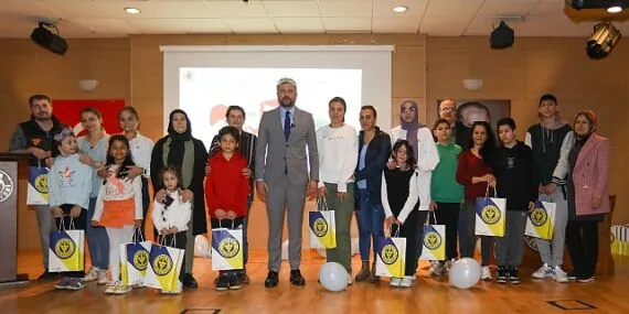 Buca’da üniversitelilere de diyabet ölçüm sensörü dağıtılacak haberi