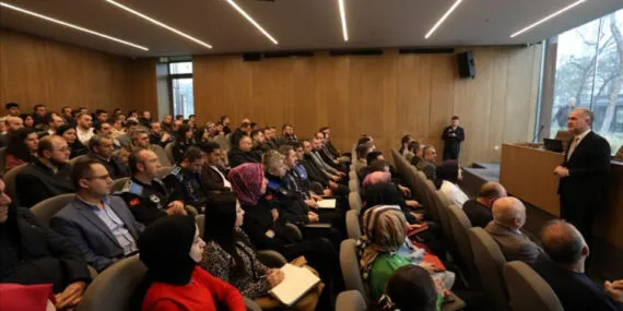 Bursa İnegöl Belediyesi'nde hizmet içi 'yapay zeka' eğitimi haberi