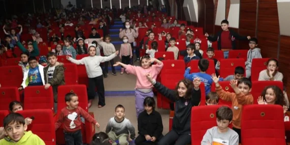 Bursa İnegöl'de dolu dolu ara tatil haberi