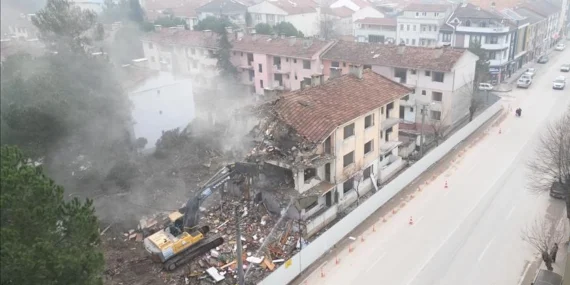 Bursa İnegöl'de kentsel dönüşümde ilk kazma vuruldu haberi