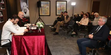 Bursa Nilüfer'de Enis Akın ‘Şairin Şiir Evreni’ne konuk oldu haberi