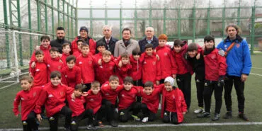 Bursa Osmangazi'de genç sporculara Başkan ziyareti haberi