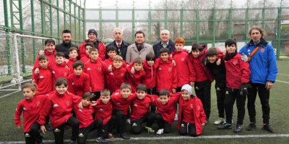Bursa Osmangazi'de genç sporculara Başkan ziyareti haberi