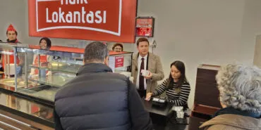 Bursa Osmangazi'de kandil simitleri Başkan Aydın'dan