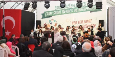 Bursa Osmangazi’de sanat ve kütüphane çadıra taşındı haberi