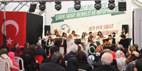 Bursa Osmangazi’de sanat ve kütüphane çadıra taşındı haberi