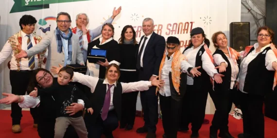 Bursa Osmangazili çocuklar yarıyıl tatilini sanatla geçiyor haberi