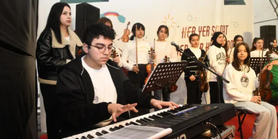 Bursa'da Gençlik Orkestrası ve Korosu’ndan öğrencilere tatil konseri haberi