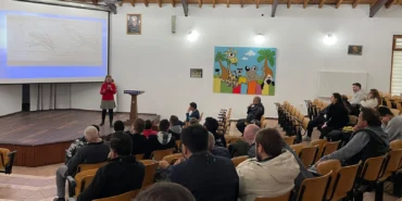 Bursa'da hayvanseverlere ve hayvan satıcılarına eğitim haberi