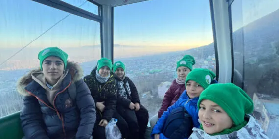 Bursalı çocukların Uludağ'da kayak heyecanı haberi