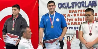 Bursalı lise öğrencisi halterde Türkiye Şampiyonu oldu haberi