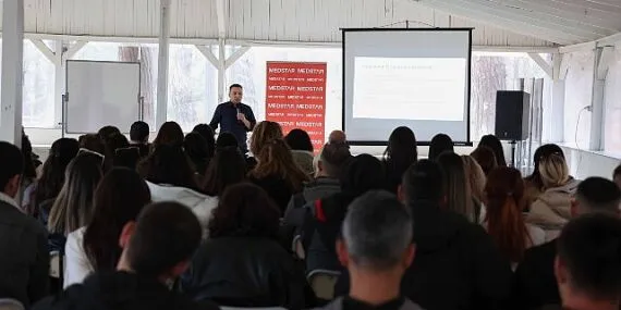 Büyükşehir'den eğitmenlere 'Sporcu Sağlığı' semineri haberi