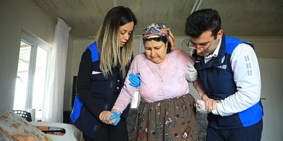 Büyükşehir’in Fizyoterapistleri ile Hastalar Yeniden ‘Hissediyor’ haberi