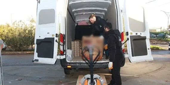 Büyükşehir’in kış desteği soba yardımı ile sürüyor;  Kocaeli’de ısınmayan ev kalmayacak haberi