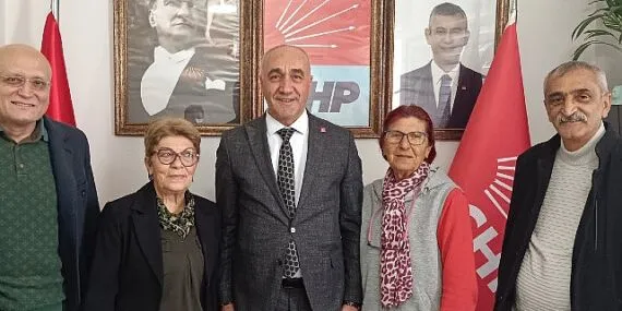 CHP Foça’da Mazbatalar Alındı Yeni Yönetim Göreve Başladı haberi