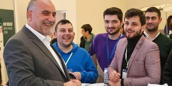 Canik'te Burslar Hesaba Yattı haberi