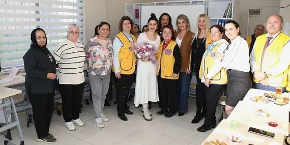 Çiğli Belediyesi'nden Kadınlara Eğitim Desteği: Okuma Yazma Kursu