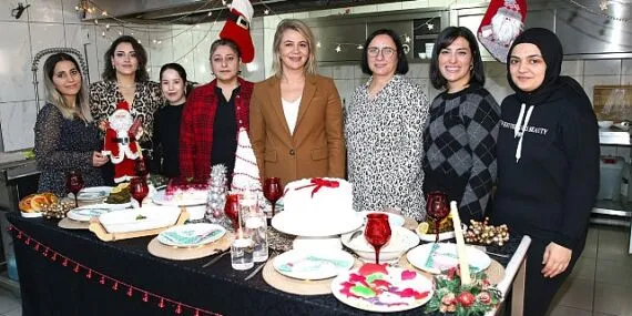 Çiğli'de Kadınlar Eğitimle Güçleniyor: Pastacılık Kursu Sertifika Töreni haberi