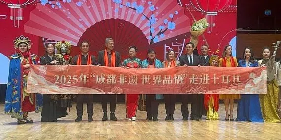 Çin Yeni Yılı İzmir’de kültürel şölenle kutlandı haberi