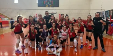 DBB Kadın Voleybol Takımı, grup liderini mağlup etti haberi