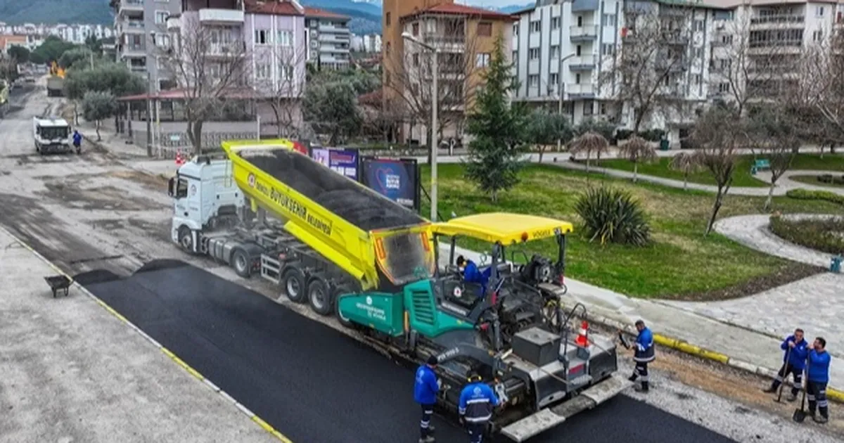Denizli Büyükşehir asfalt çalışmalarına devam ediyor haberi